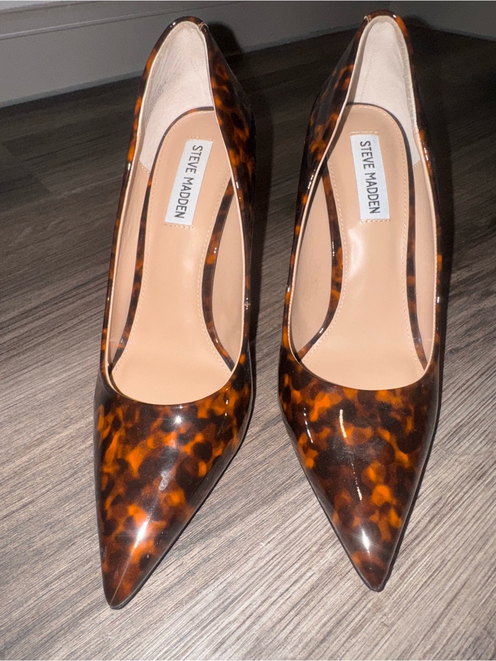 Steve Madden Tortoiseshell Patent Pointed Toe Pumps - Brown & Amber